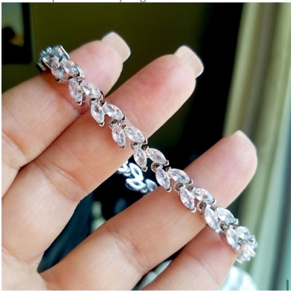 Swarovski Elements White Gold Plated Marquis Tennis Bracelet NEW